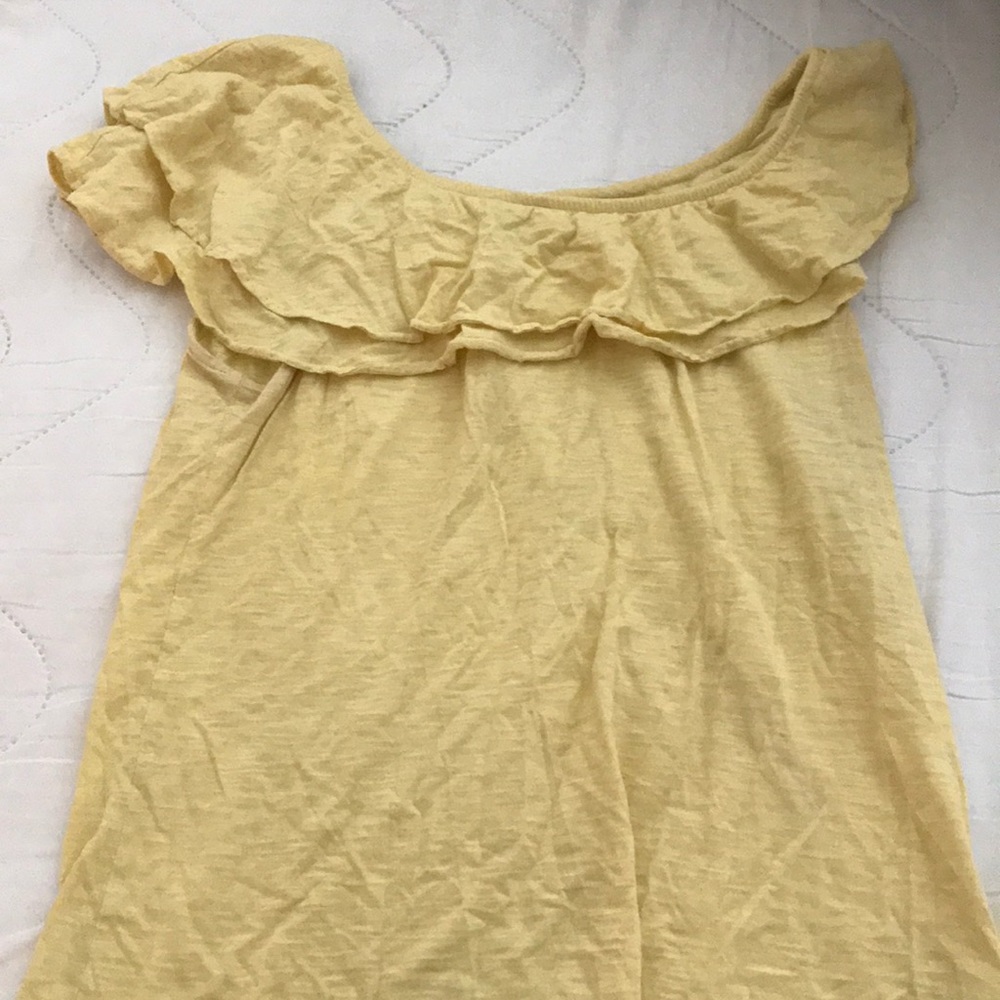 Lilly Pulitzer size medium top